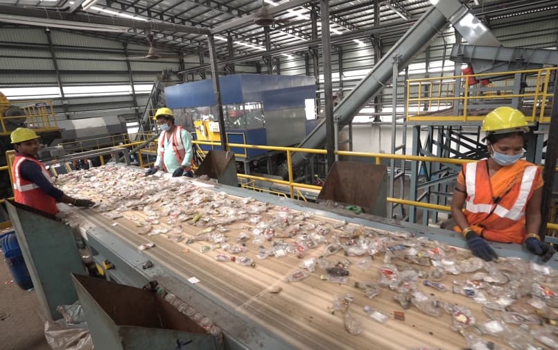 plastic waste sorting