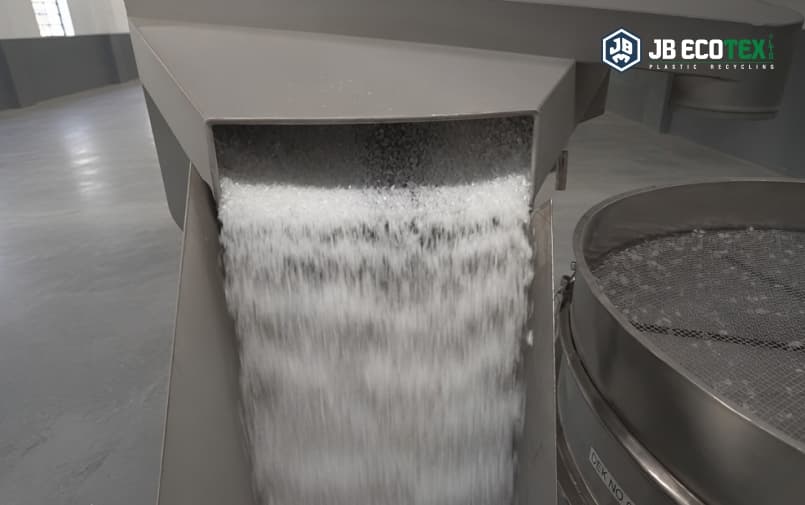 Hot Wash PET Flakes