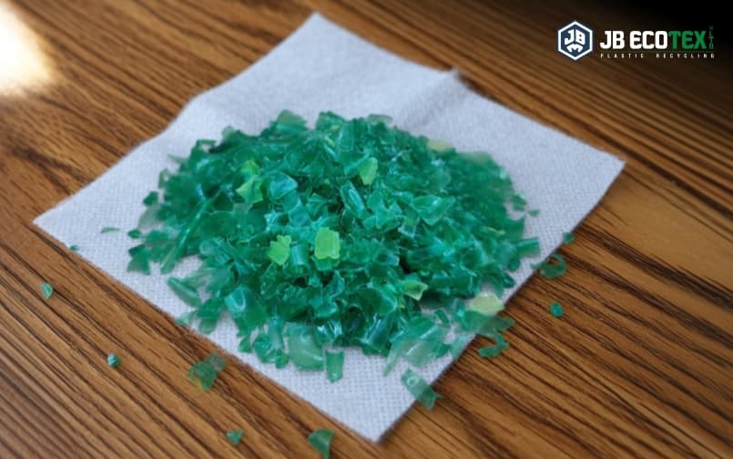 Green pet flakes